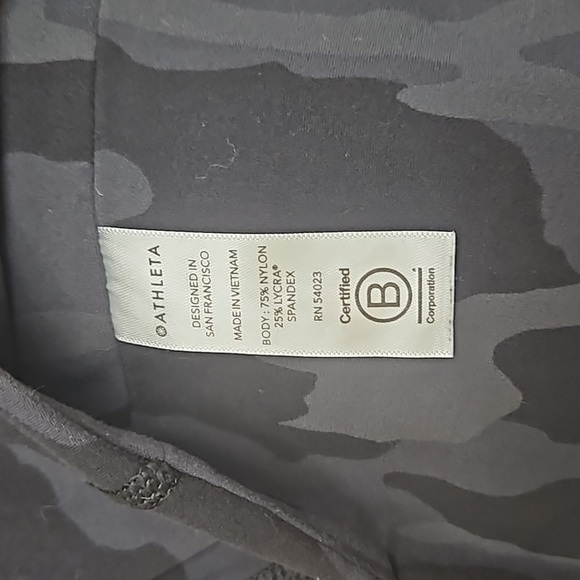 Athleta Elation Camo 7/8 Tight MP - Picture 4 of 5